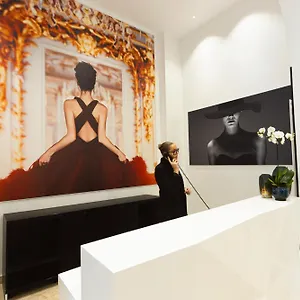 Mode Aparthotel