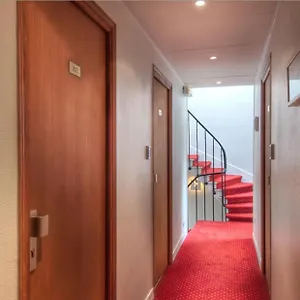 Hotel Edgar Quinet, Parijs